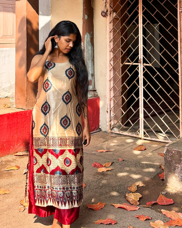 SAANJ - Masru Silk Spaghetti Stright Kurti Off-White