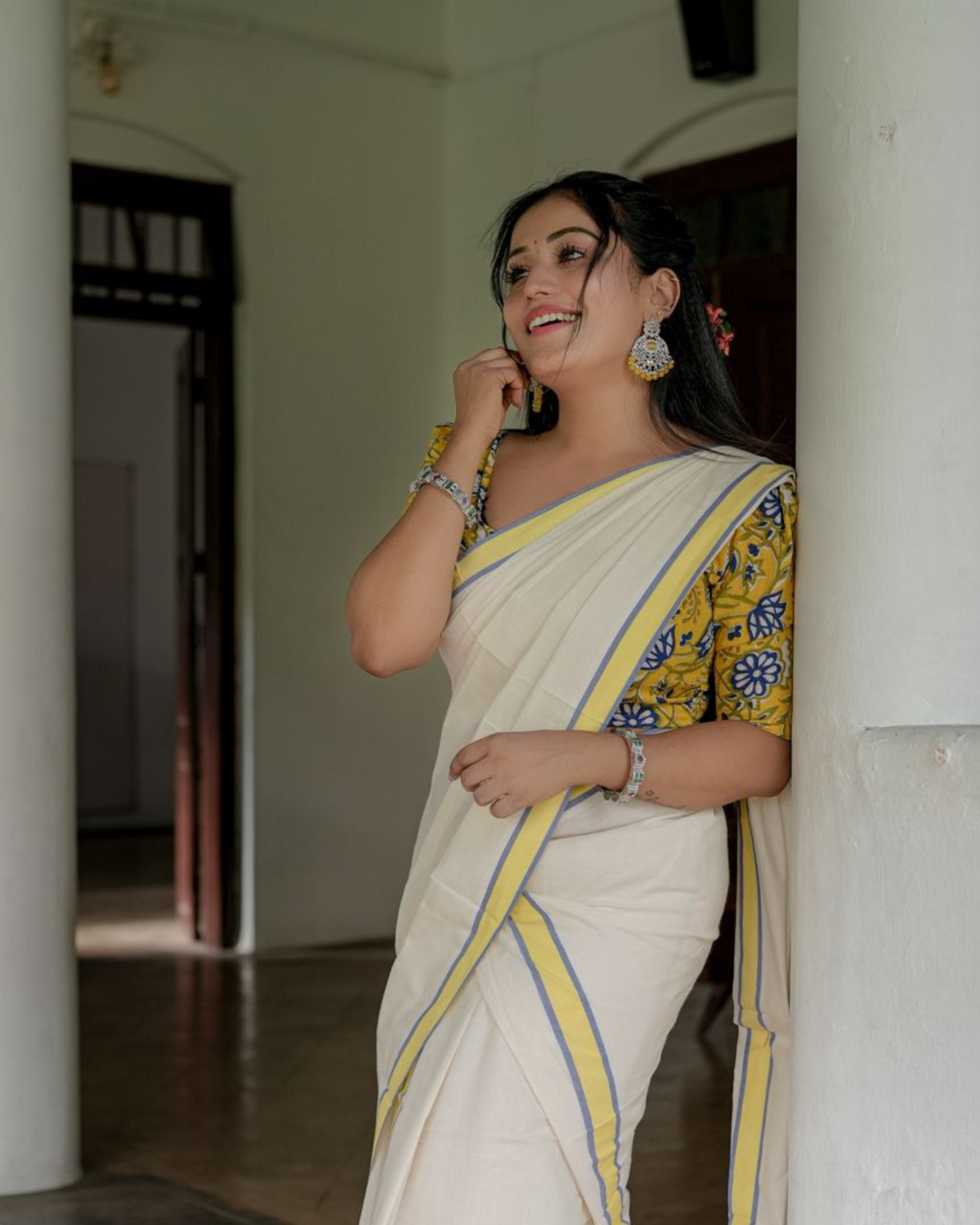 Mundum Neriyathum