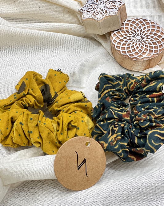 COTTON AJRAKH BLOCK PRINTED ELASTIC SCRUNCHIES