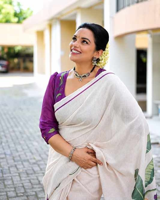 Onatharuvikal Saree