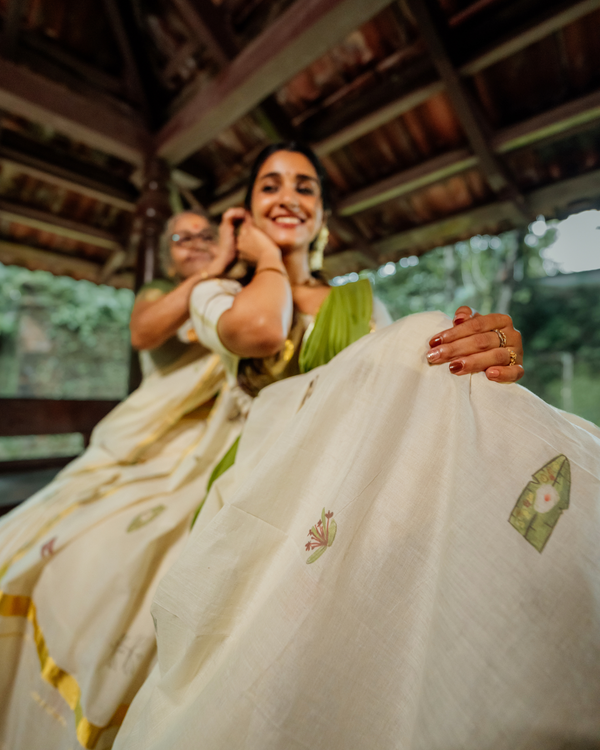 UTHRADAM Printed Dhawani Set