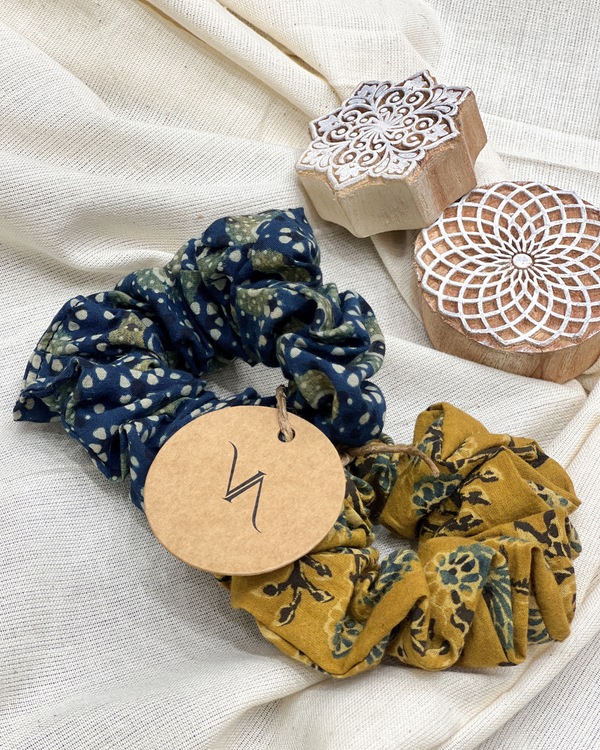 COTTON AJRAKH BLOCK PRINTED ELASTIC SCRUNCHIES