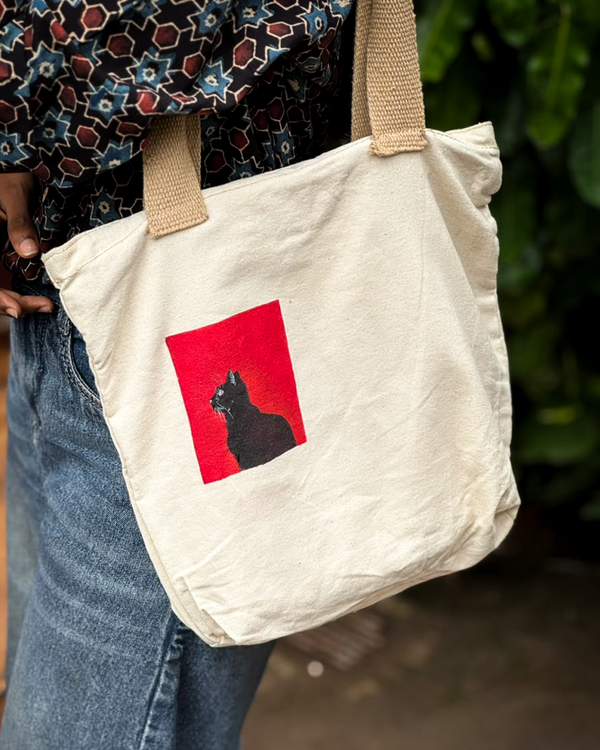 Kuro — Artisanal Canvas Tote Bag