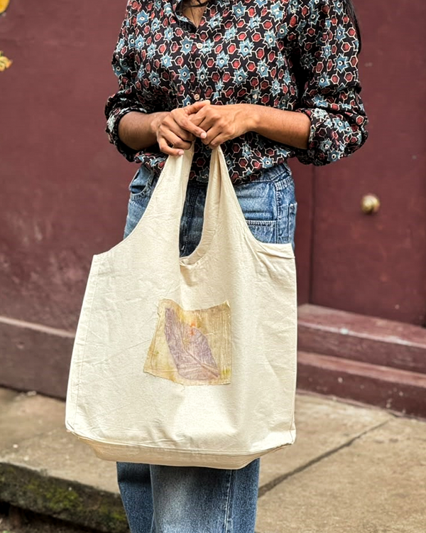 Ila — Artisanal Canvas Tote Bag