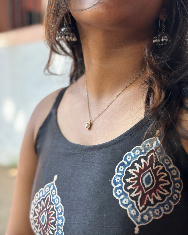 SAANJ - Masru Silk Spaghetti Stright Kurti Black