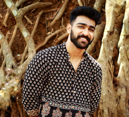 Manjari-Blossom of Tradition (Shirt and Dhothi)