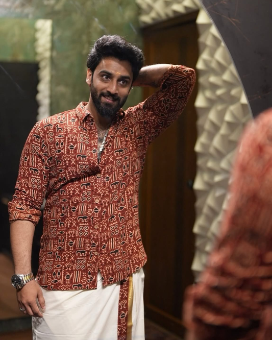 MALSIA – Shirt & Dhothi (Red)