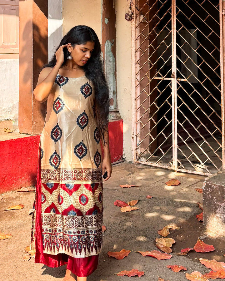 SAANJ - Masru Silk Spaghetti Stright Kurti Off-White