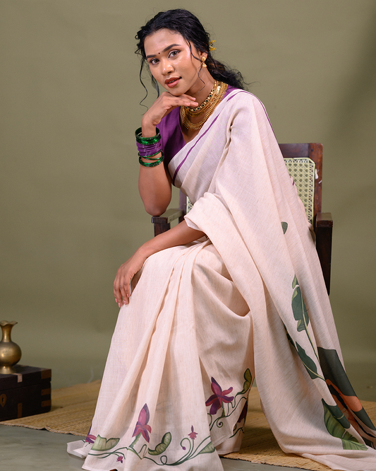 Onatharuvikal Saree