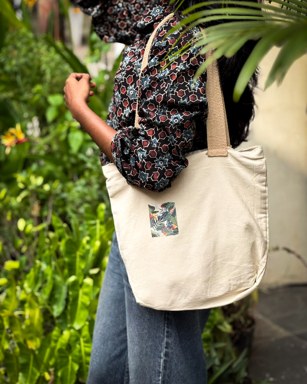 Vana — Artisanal Canvas Tote Bag
